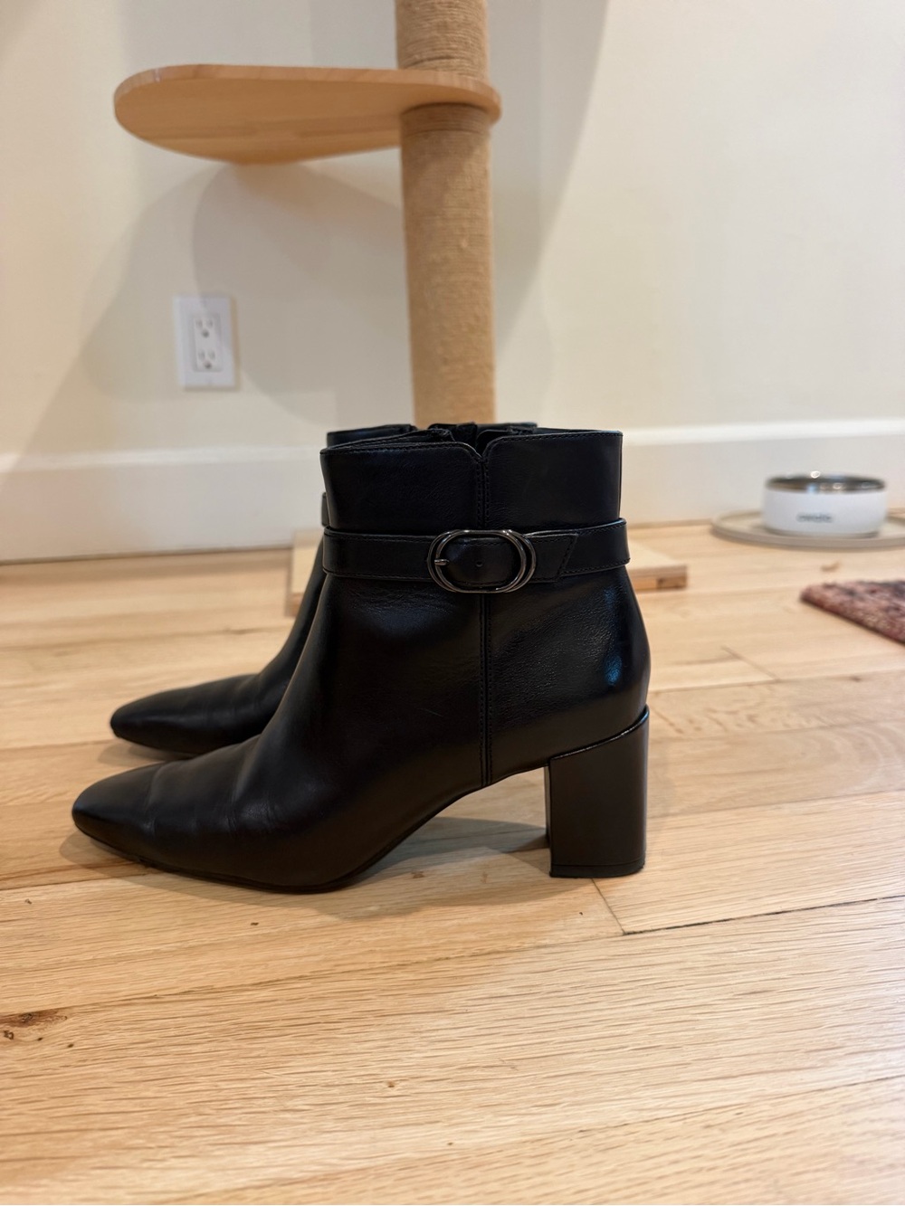 Vionic Black Leather Ankle Boots with Buckle Strap